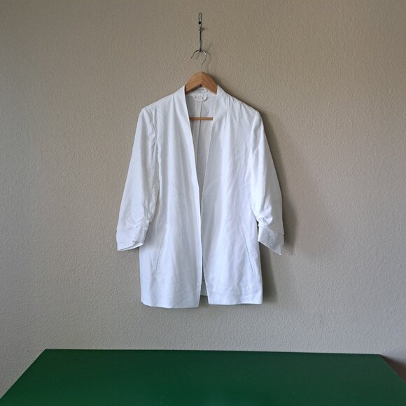 💚Babaton Modern Minimalist Mirror Crepe Blazer with Ruched Sleeves White Size 8 - Picture 6 of 14